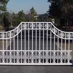 Plateau Top Gate With Casting Borders